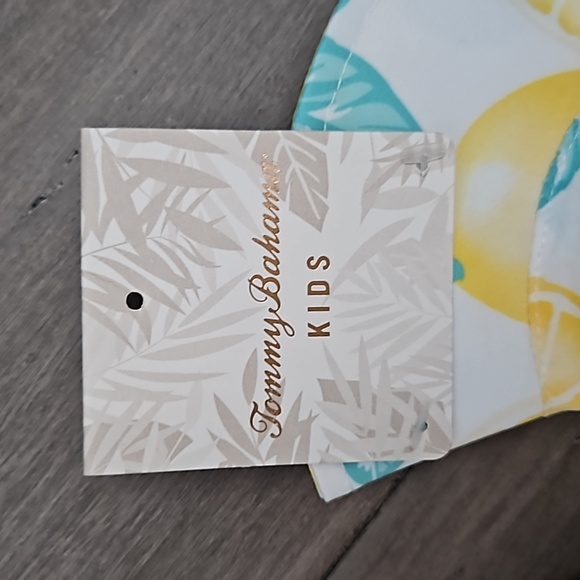 Tommy Bahama Infant Girls 18-24m Lemon Long Sleeve 2-piece Swimsuit With Sun Hat - Picture 6 of 6